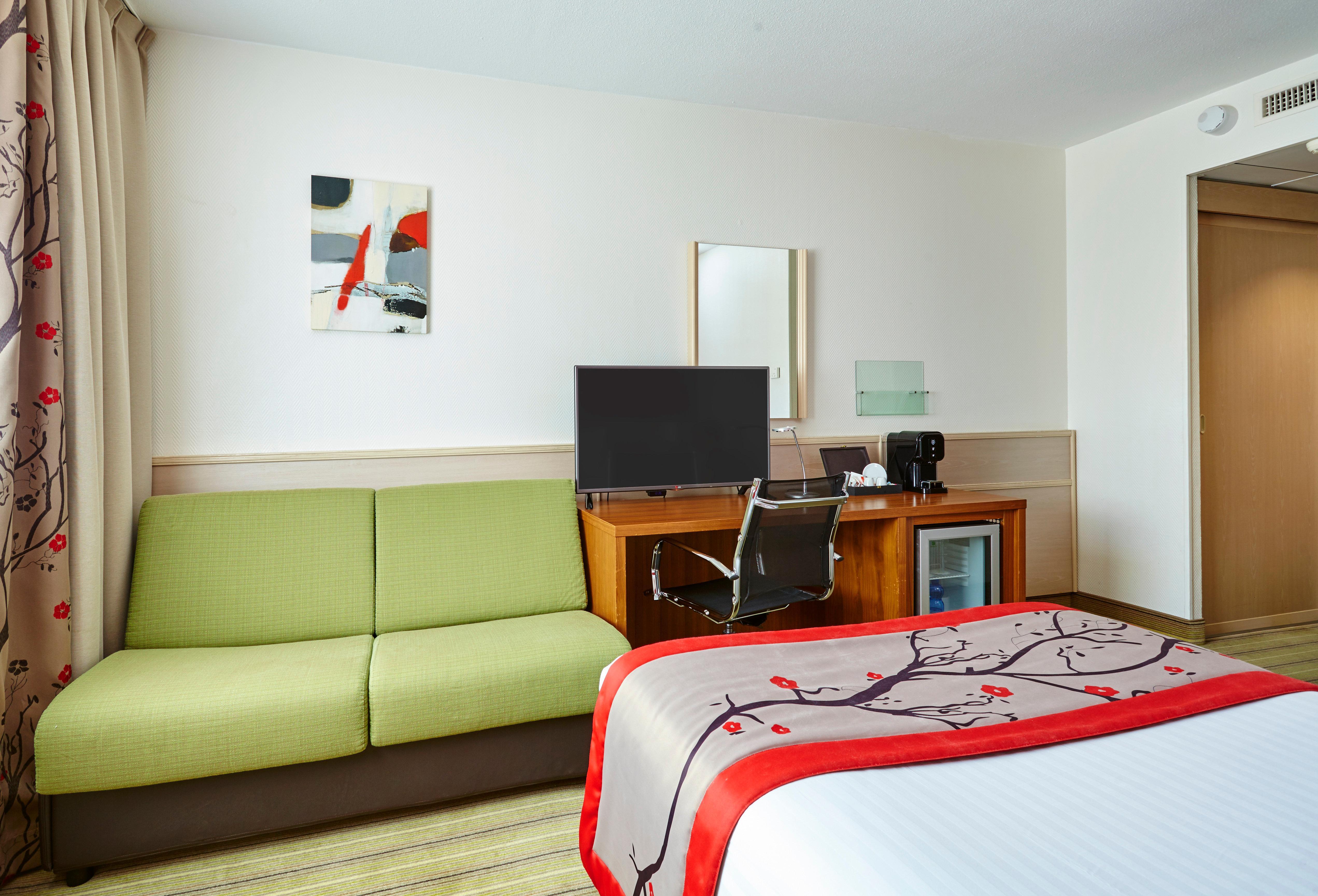 Holiday Inn Toulon City Centre By Ihg Exterior photo