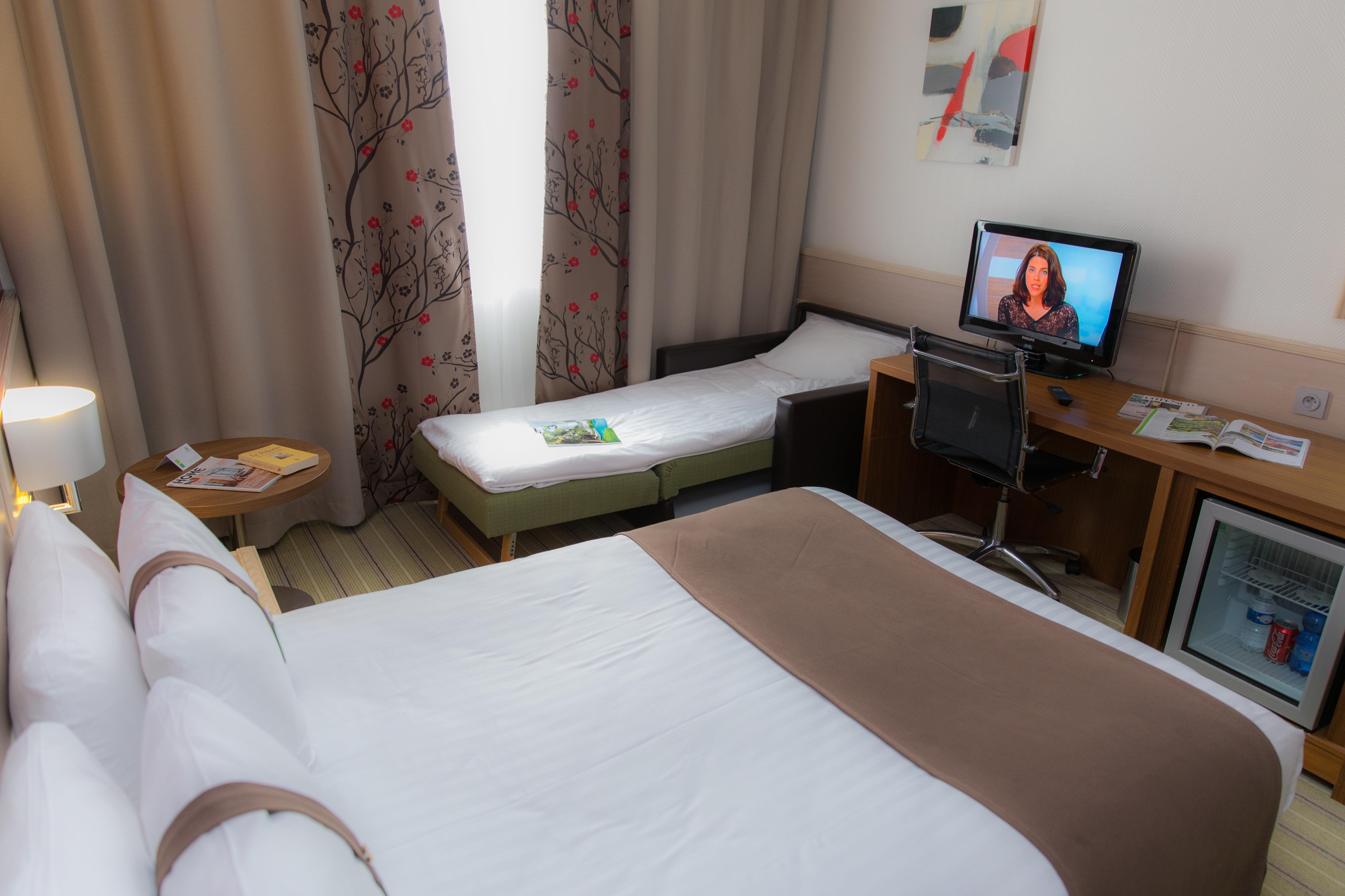 Holiday Inn Toulon City Centre By Ihg Exterior photo