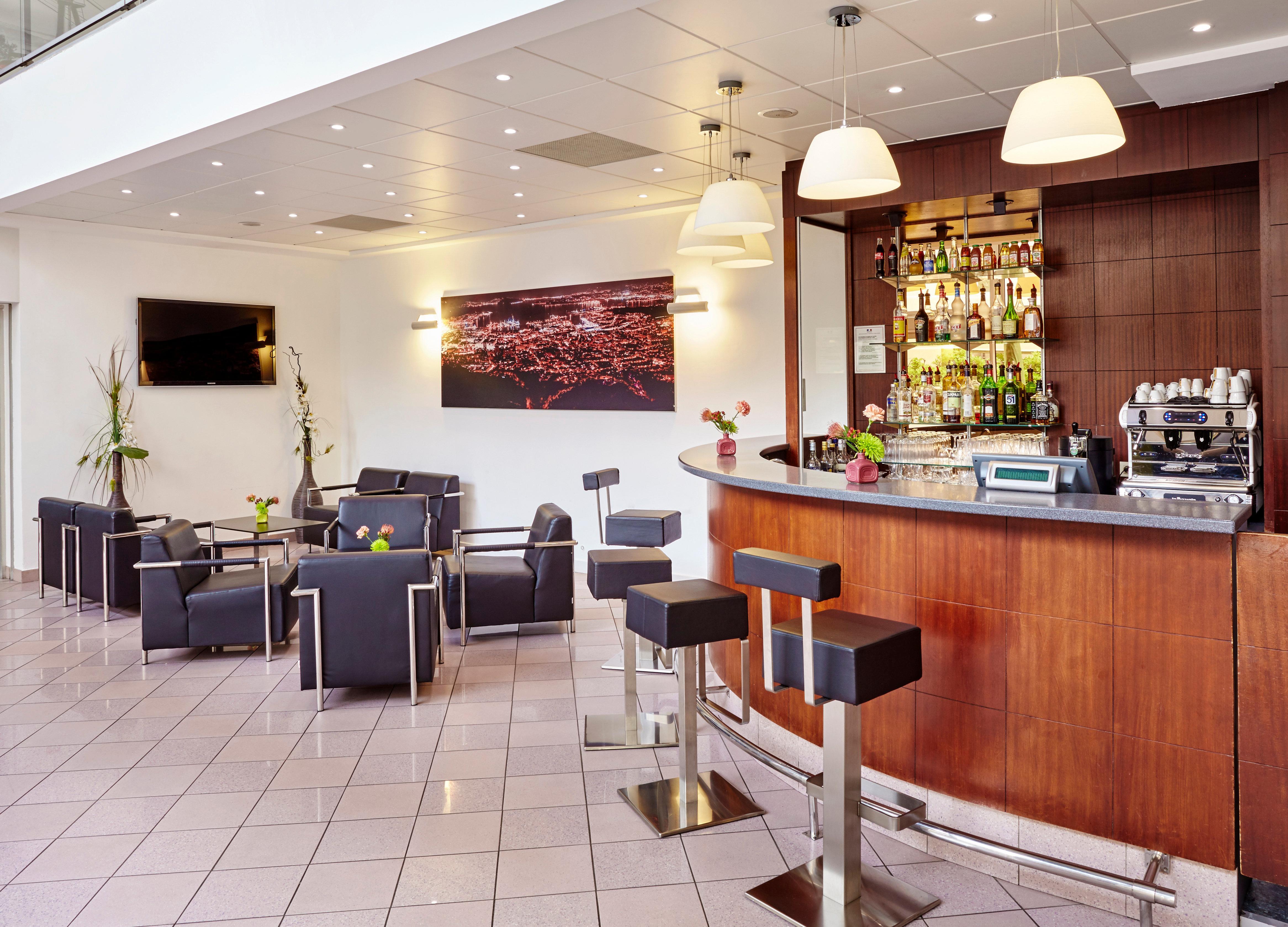 Holiday Inn Toulon City Centre By Ihg Exterior photo