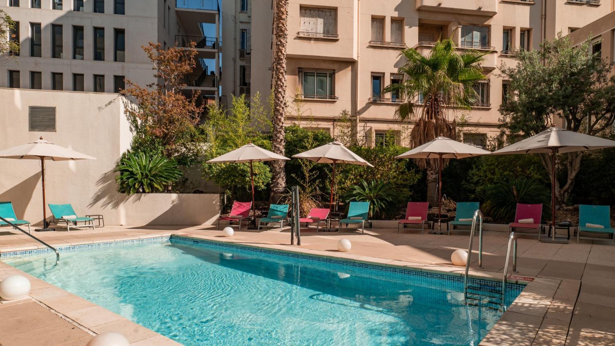 Holiday Inn Toulon City Centre By Ihg Exterior photo