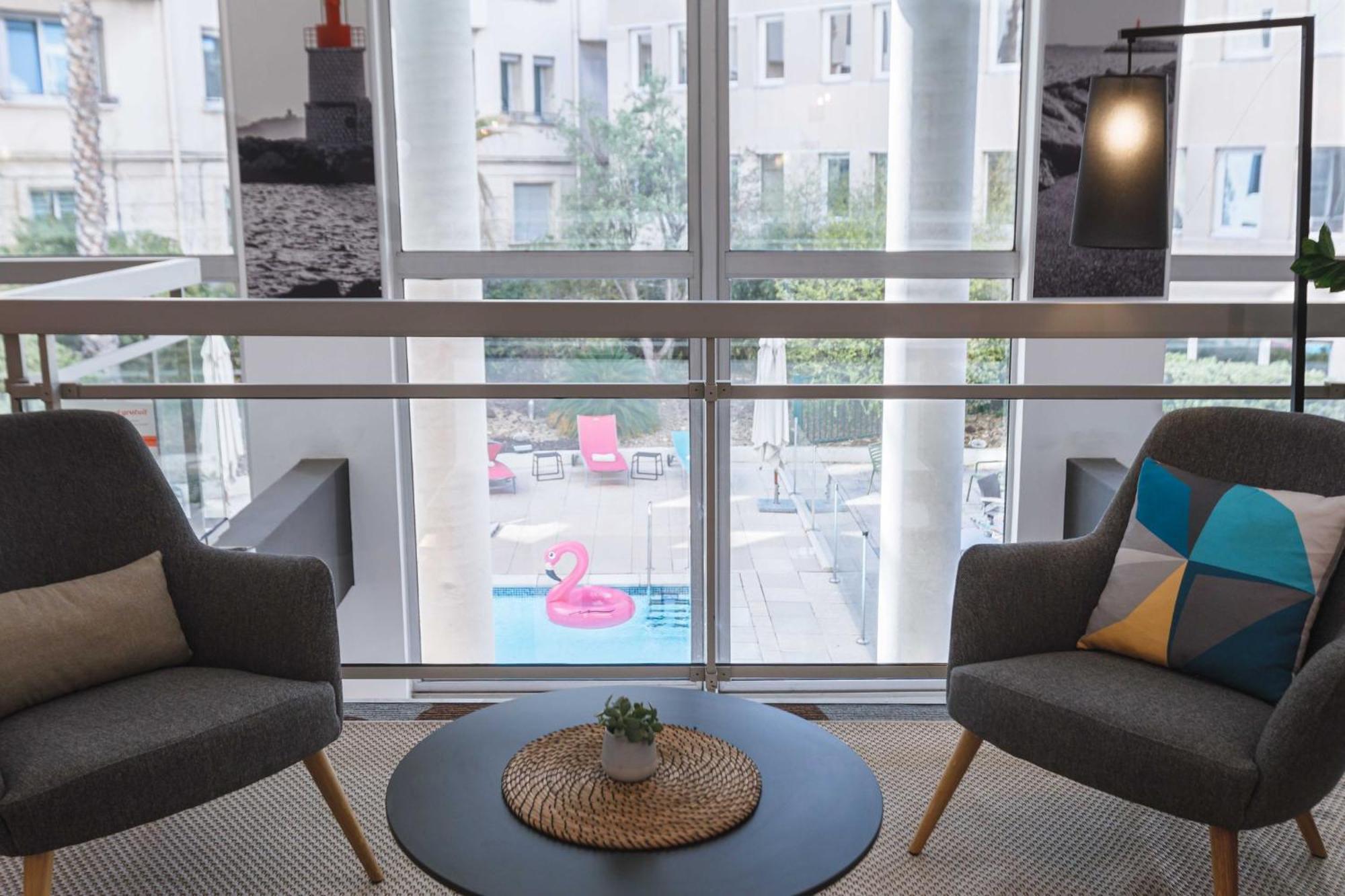Holiday Inn Toulon City Centre By Ihg Exterior photo