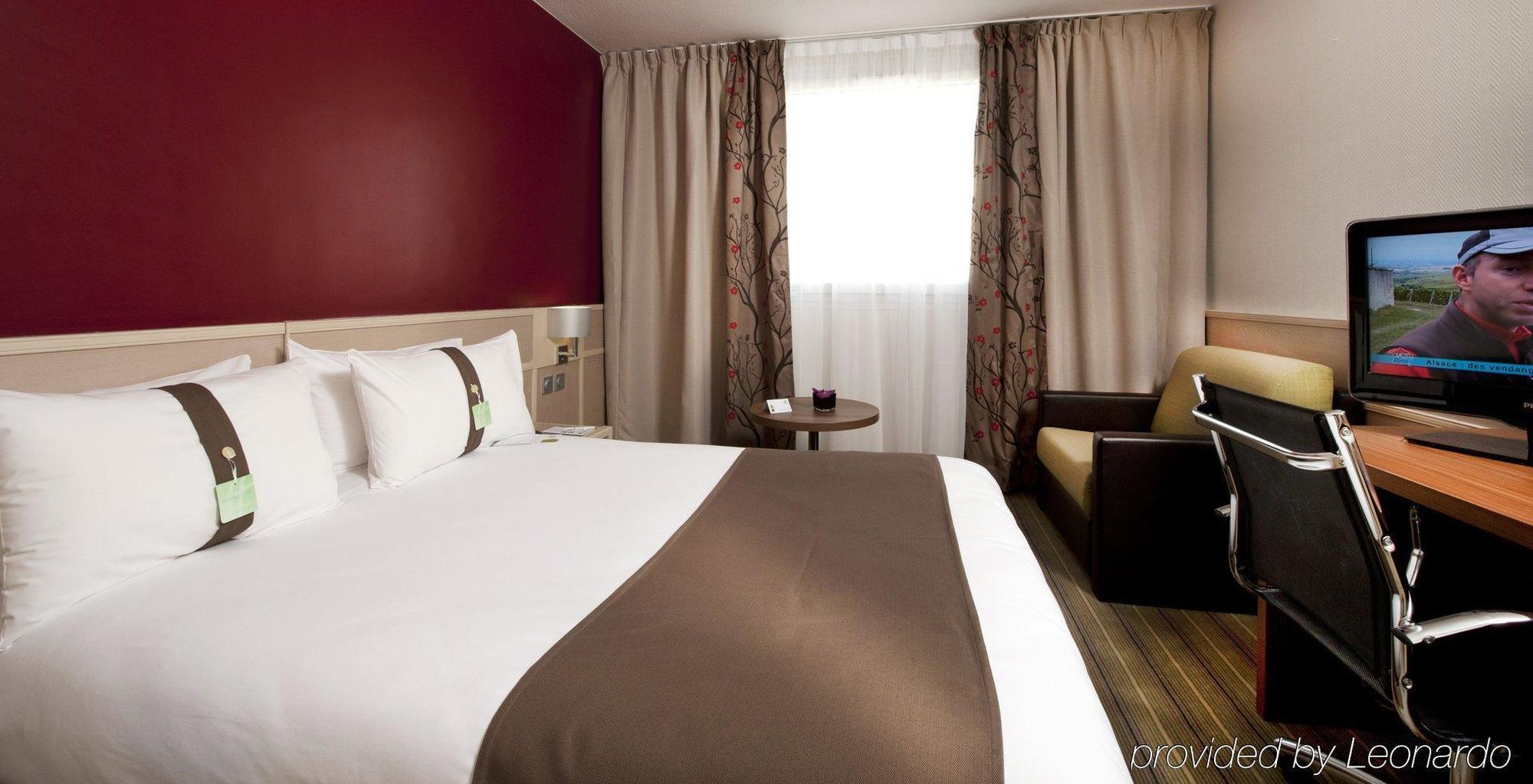 Holiday Inn Toulon City Centre By Ihg Exterior photo